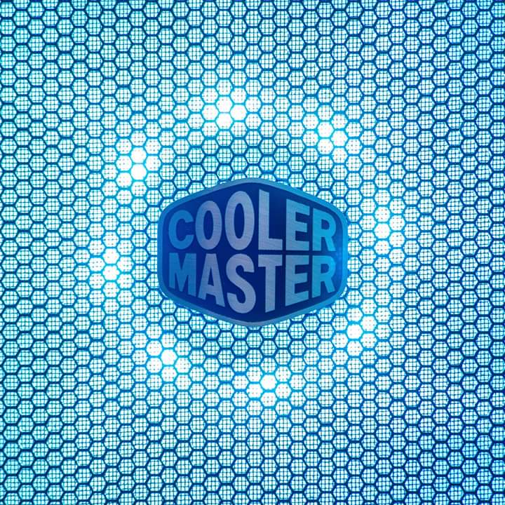 Cooler Master H500P met ASUS ROG STRIX-hardware